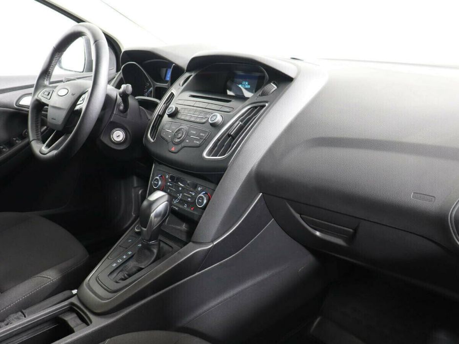 Ford Focus 1.6 РКПП, 2015, 100 000 км фото 8
