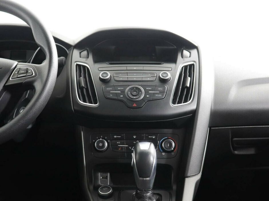 Ford Focus 1.6 РКПП, 2017, 73 000 км фото 6