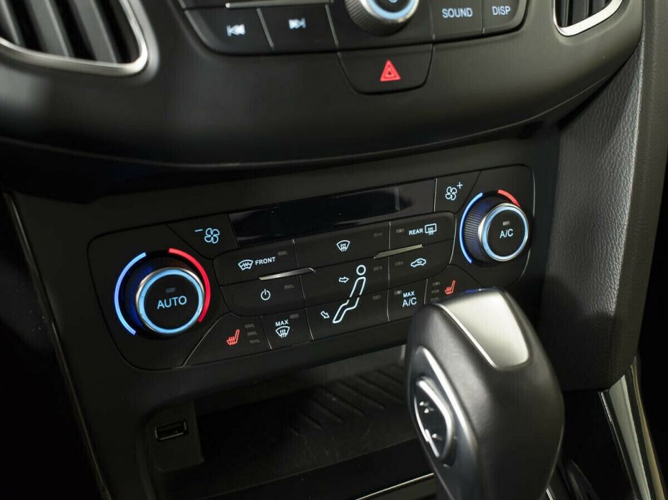 Ford Focus 1.6 РКПП, 2019, 48 000 км фото 6