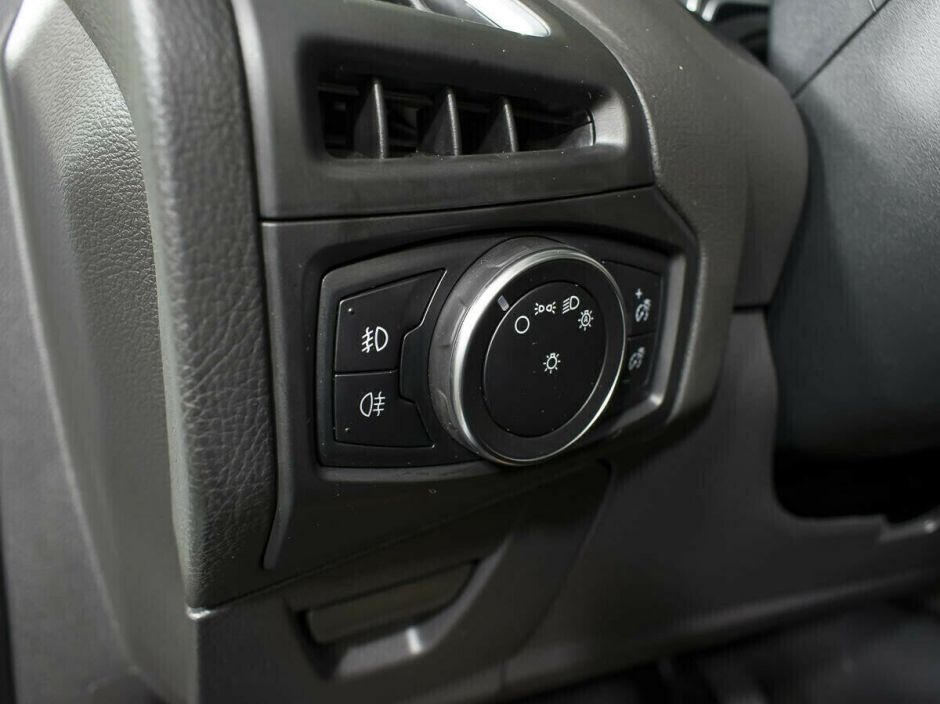 Ford Focus 1.6 РКПП, 2019, 48 000 км фото 9