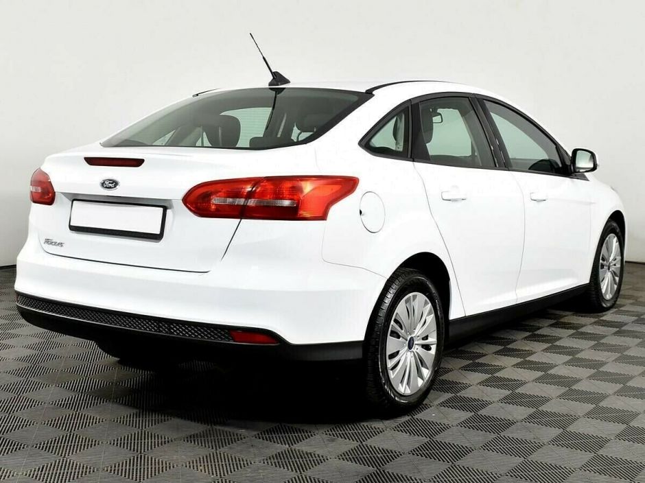 Ford Focus 1.6 РКПП, 2015, 109 000 км фото 2