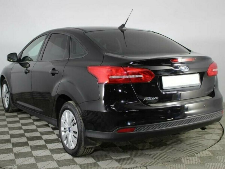 Ford Focus 1.6 РКПП, 2015, 105 000 км фото 2