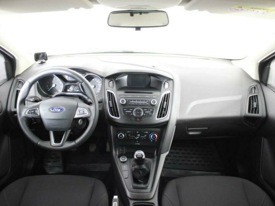 Ford Focus 1.6 РКПП, 2015, 105 000 км фото 6