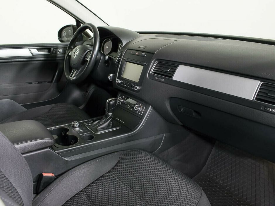 Volkswagen Touareg 3.6 АКПП, 2013, 128 000 км фото 10