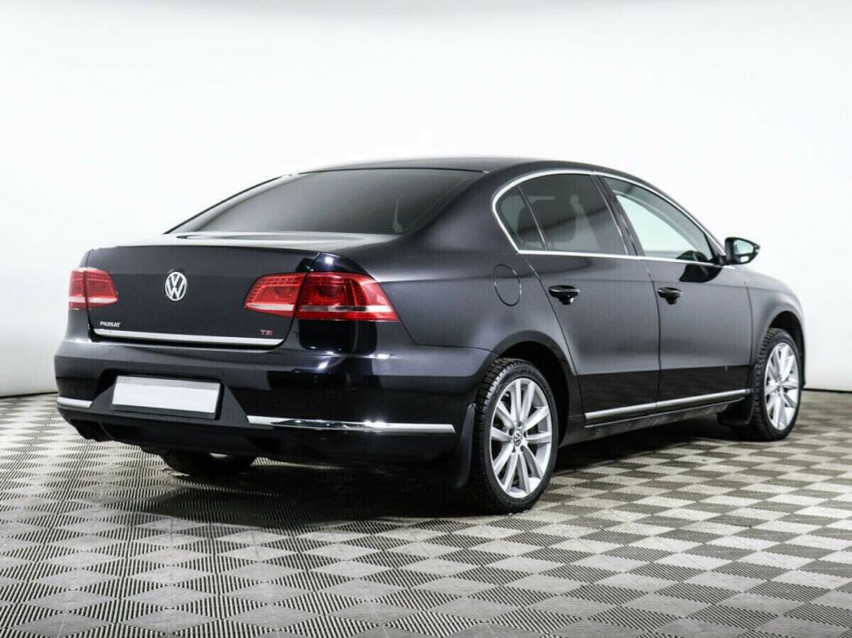Volkswagen Passat 1.8 РКПП, 2013, 120 000 км фото 3