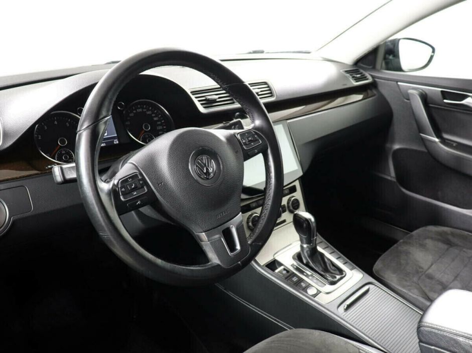 Volkswagen Passat 1.8 РКПП, 2013, 120 000 км фото 11