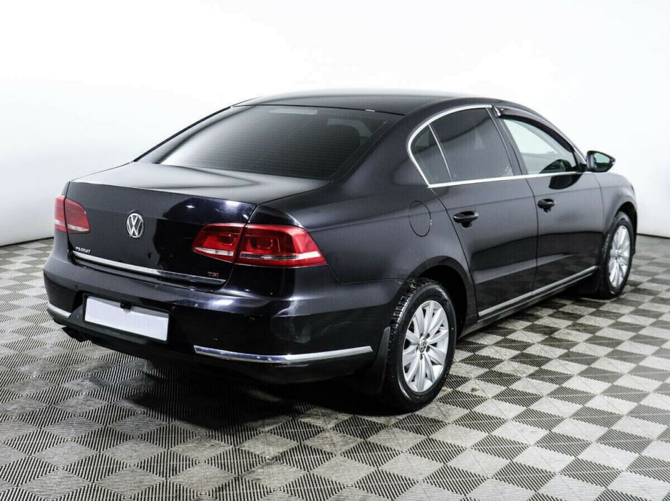 Volkswagen Passat 1.8 МКПП, 2011, 151 000 км фото 4