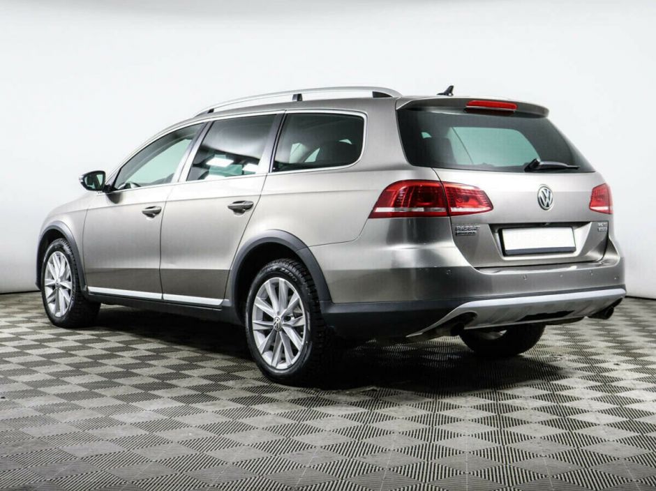 Volkswagen Passat 2.0 РКПП, 2013, 123 000 км фото 4