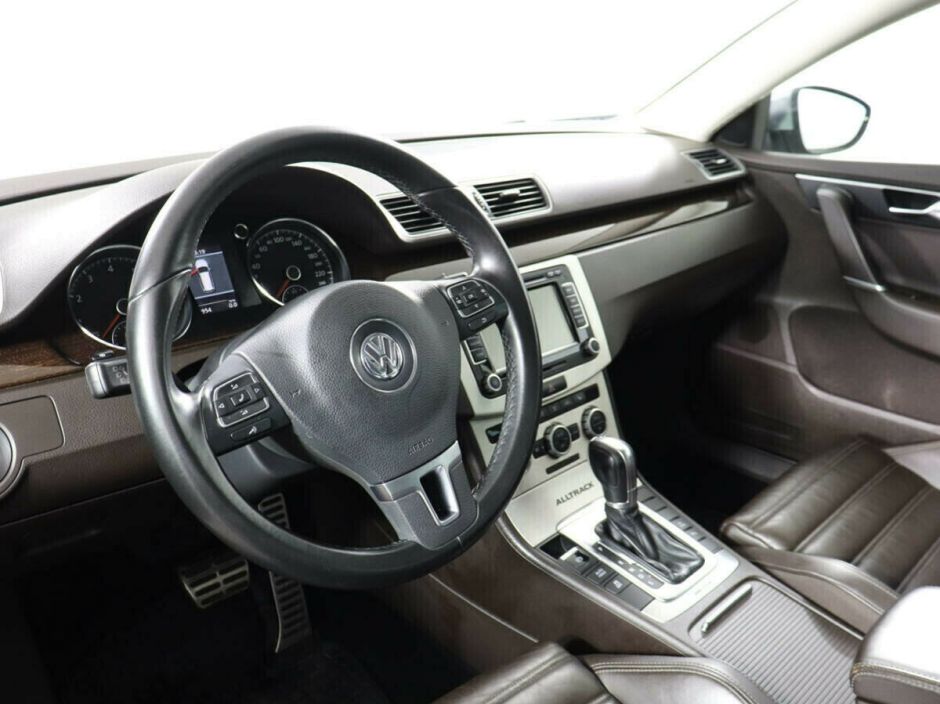Volkswagen Passat 2.0 РКПП, 2013, 123 000 км фото 12