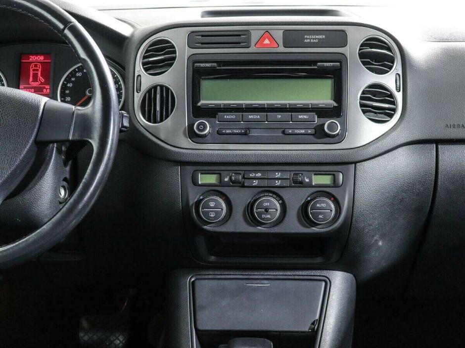 Volkswagen Tiguan 2.0 АКПП, 2009, 174 000 км фото 7
