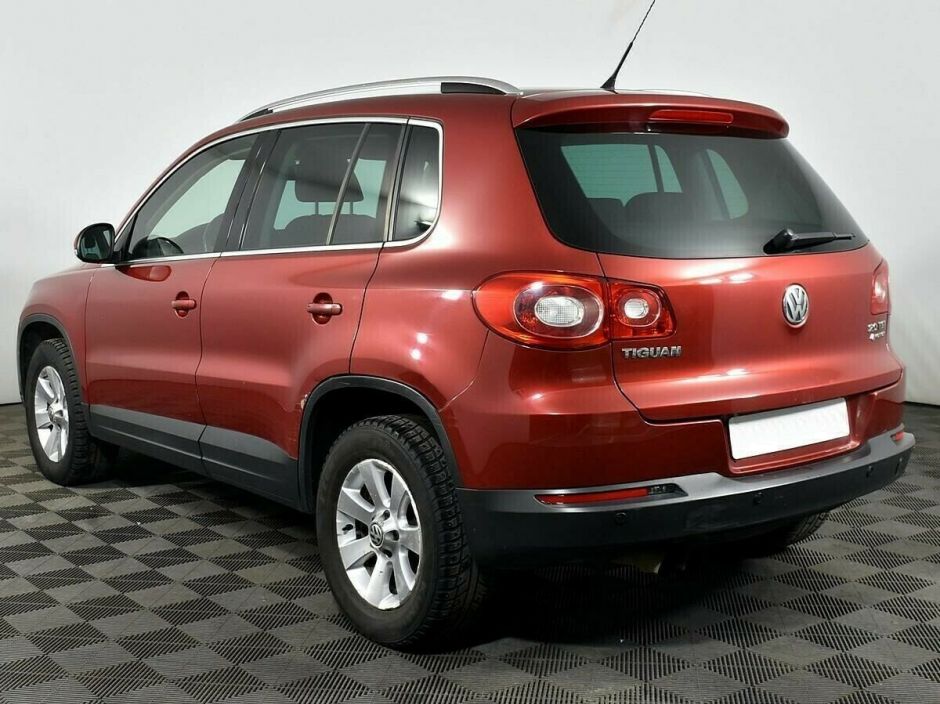 Volkswagen Tiguan 2.0 АКПП, 2011, 146 000 км фото 4