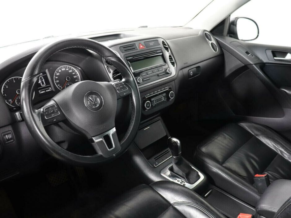 Volkswagen Tiguan 2.0 АКПП, 2010, 166 000 км фото 8