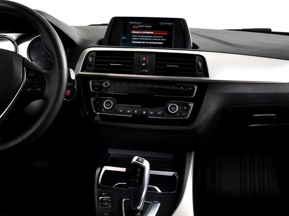 BMW 1 серии 1.5 АКПП, 2017, 77 000 км фото 9