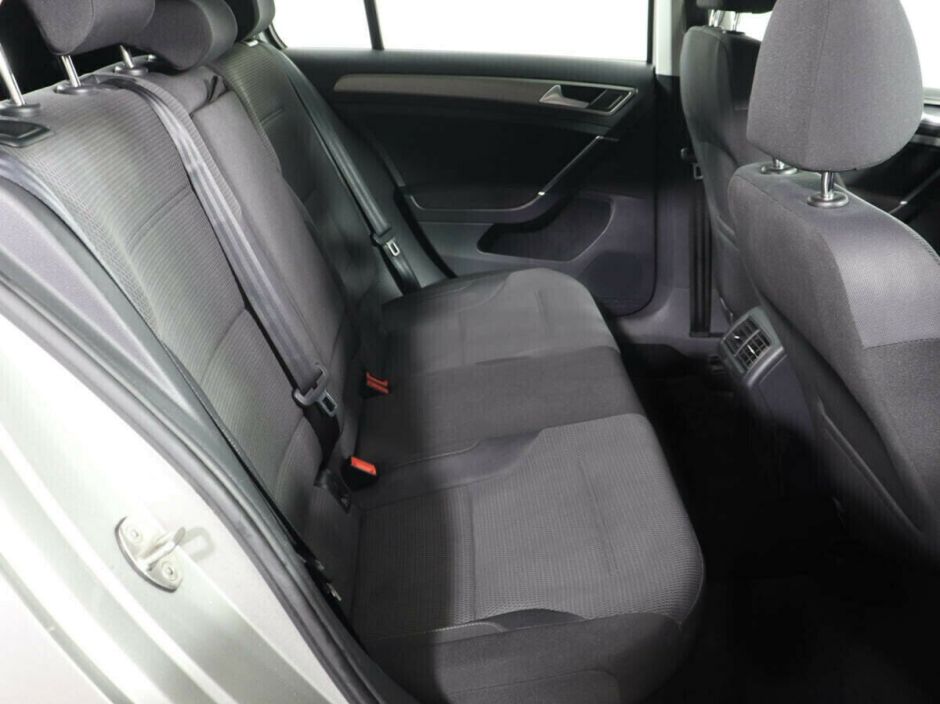 Volkswagen Golf 1.6 АКПП, 2017, 82 000 км фото 8