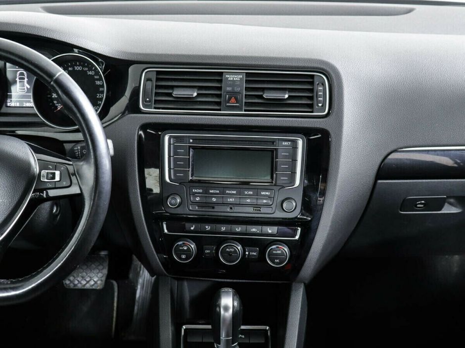 Volkswagen Jetta 1.4 РКПП, 2016, 96 000 км фото 9