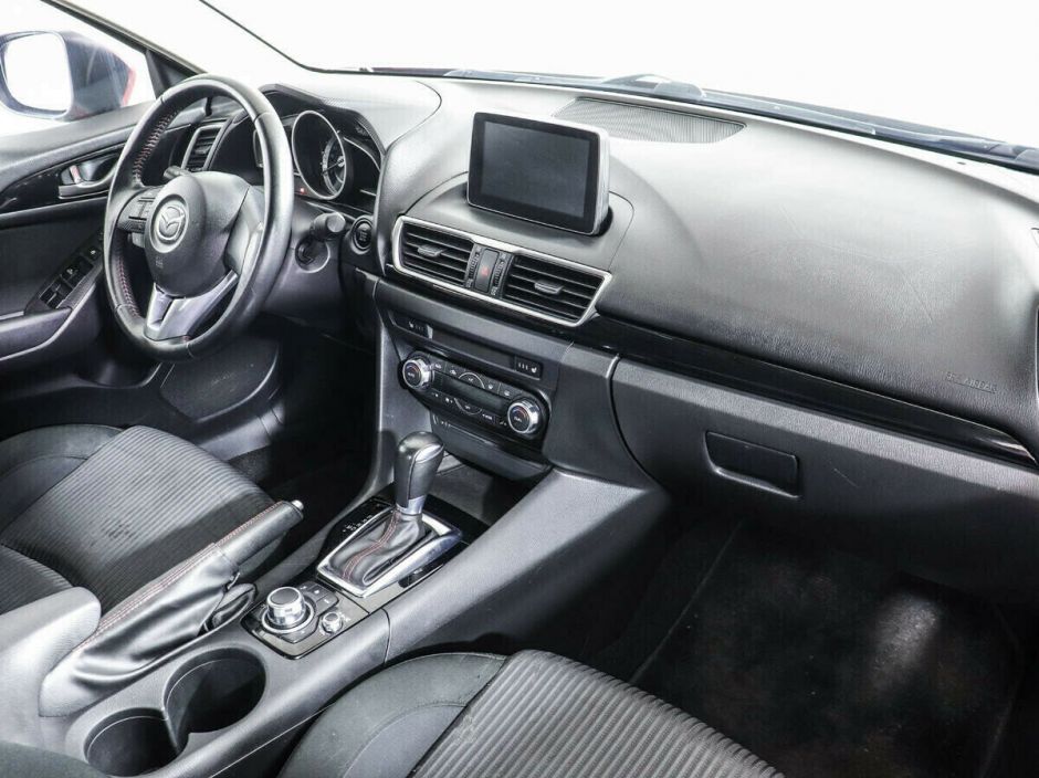 Mazda 3 1.5 АКПП, 2015, 95 000 км фото 7