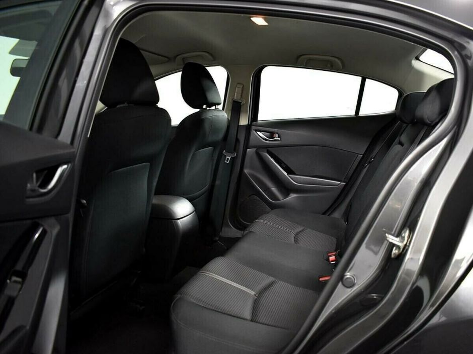 Mazda 3 1.5 АКПП, 2016, 86 000 км фото 6