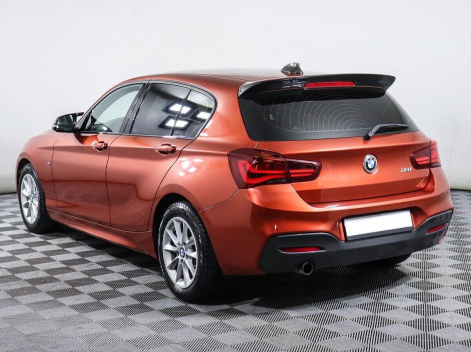BMW 1 серии 1.5 АКПП, 2018, 60 000 км фото 4