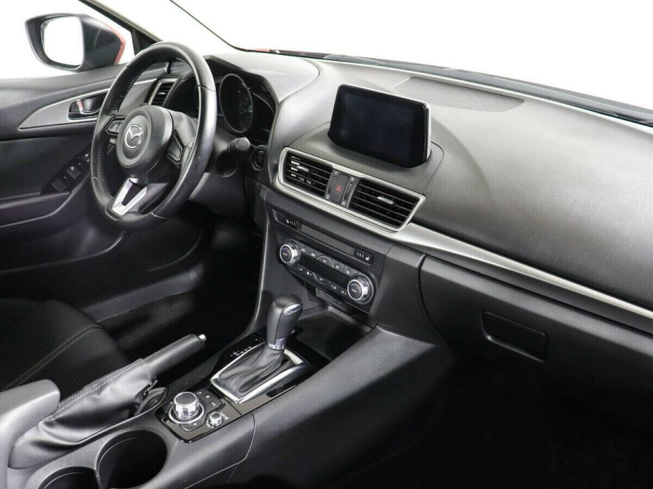Mazda 3 1.5 АКПП, 2017, 82 000 км фото 7