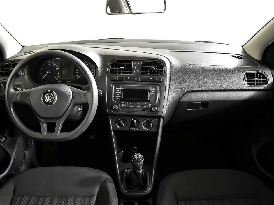 Volkswagen Polo 1.6 МКПП, 2017, 83 000 км фото 6