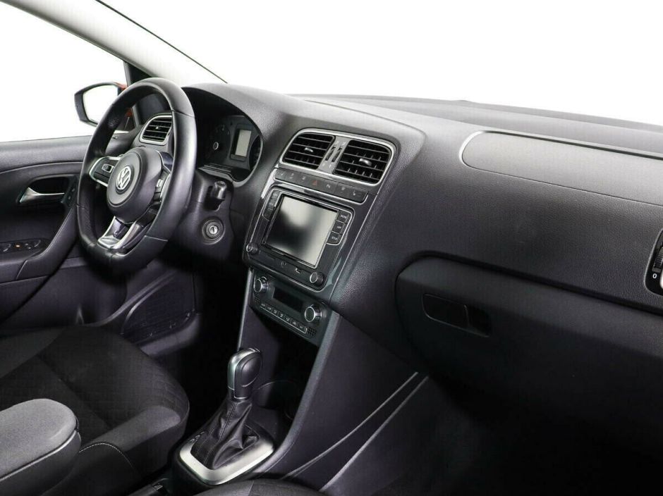 Volkswagen Polo 1.4 РКПП, 2018, 68 000 км фото 6