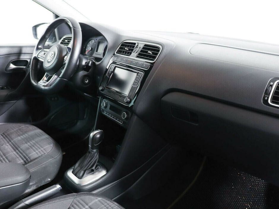 Volkswagen Polo 1.4 РКПП, 2017, 84 000 км фото 7