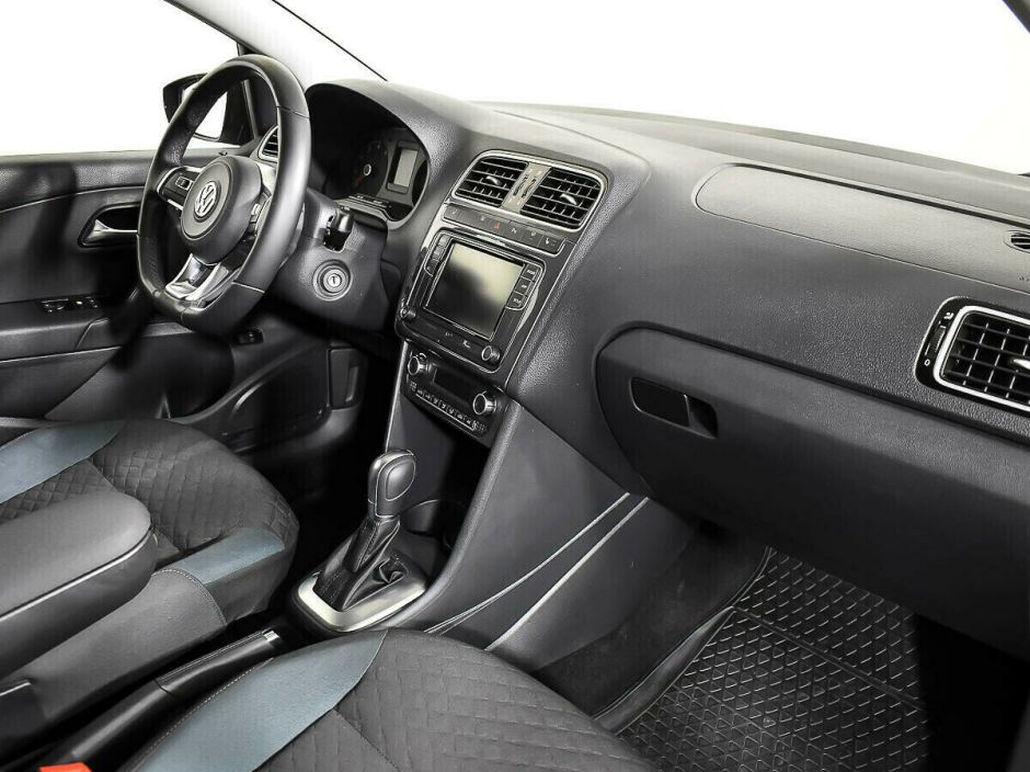 Volkswagen Polo 1.6 АКПП, 2018, 60 000 км фото 8