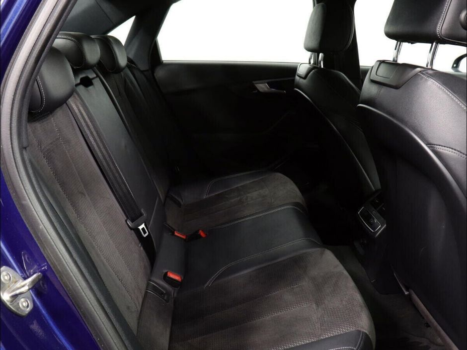 Audi A4 2.0 РКПП, 2016, 87 000 км фото 9