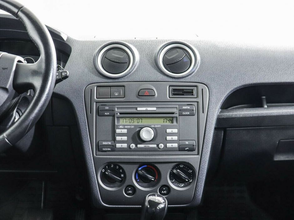 Ford Fusion 1.4 РКПП, 2008, 180 000 км фото 9