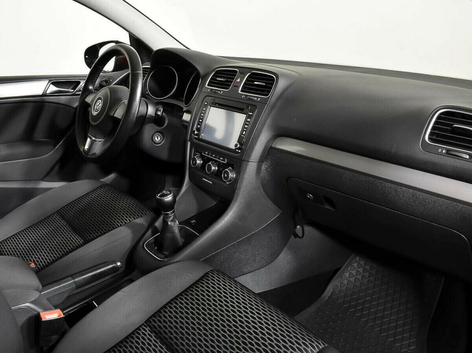 Volkswagen Golf 1.6 МКПП, 2012, 133 000 км фото 9