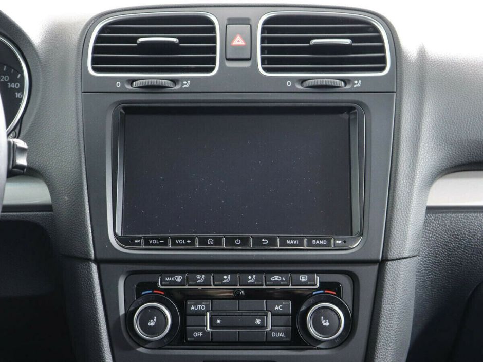 Volkswagen Golf 1.2 РКПП, 2011, 150 000 км фото 9