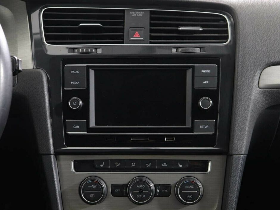 Volkswagen Golf 1.2 МКПП, 2015, 108 000 км фото 8