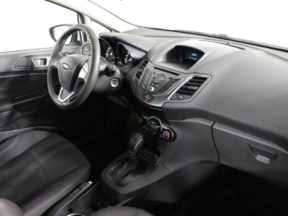 Ford Fiesta 1.6 РКПП, 2016, 89 000 км фото 6