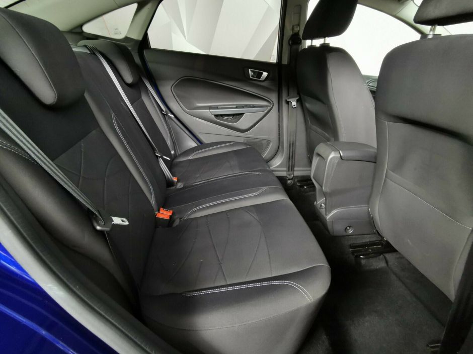 Ford Fiesta 1.6 МКПП, 2017, 74 000 км фото 10