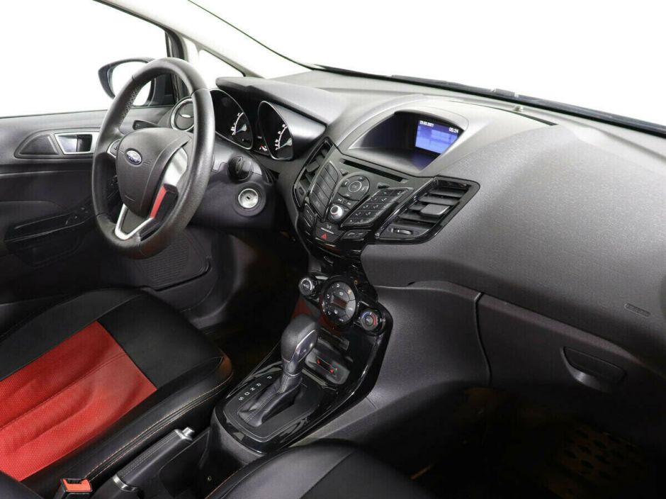 Ford Fiesta 1.6 РКПП, 2018, 59 000 км фото 5