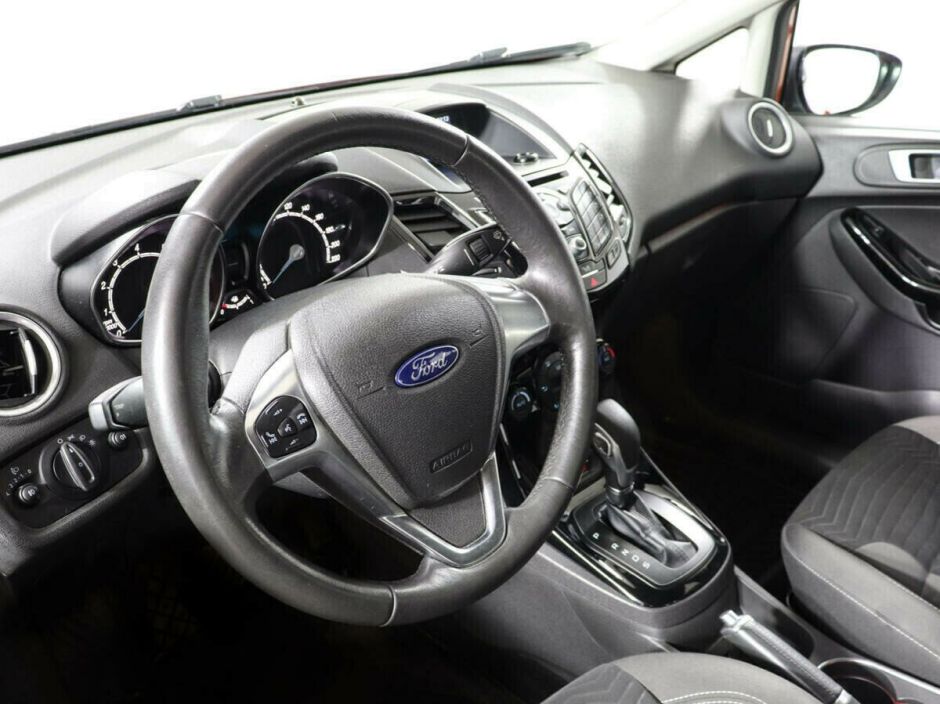 Ford Fiesta 1.6 РКПП, 2017, 83 000 км фото 6