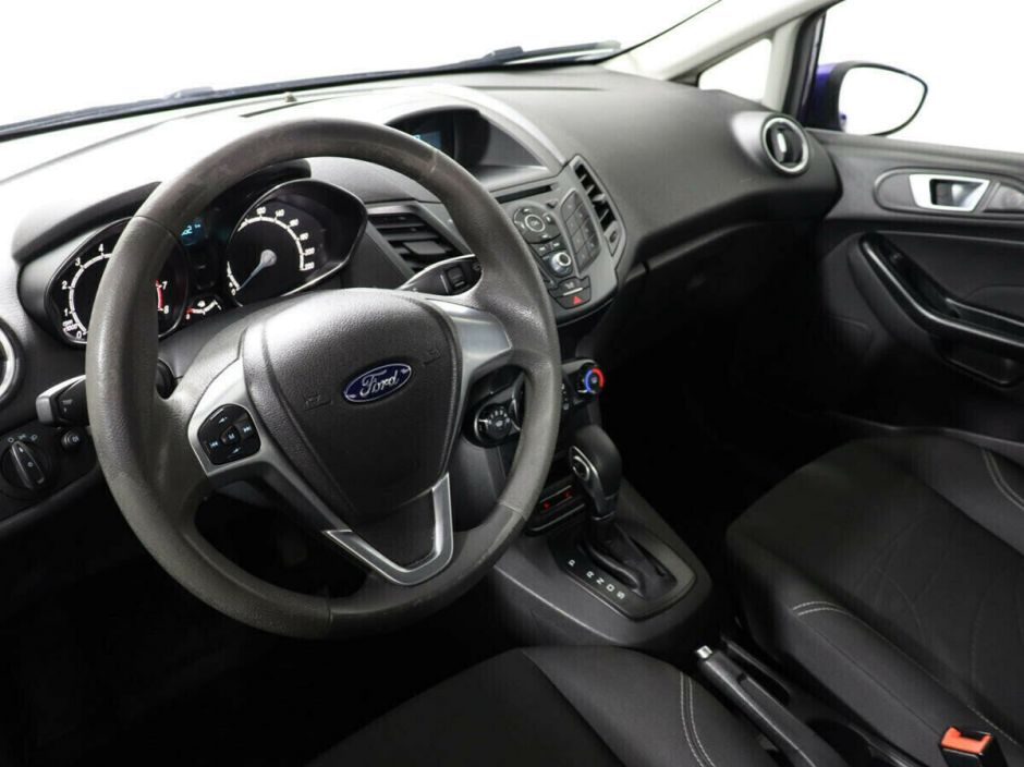 Ford Fiesta 1.6 РКПП, 2016, 88 000 км фото 5