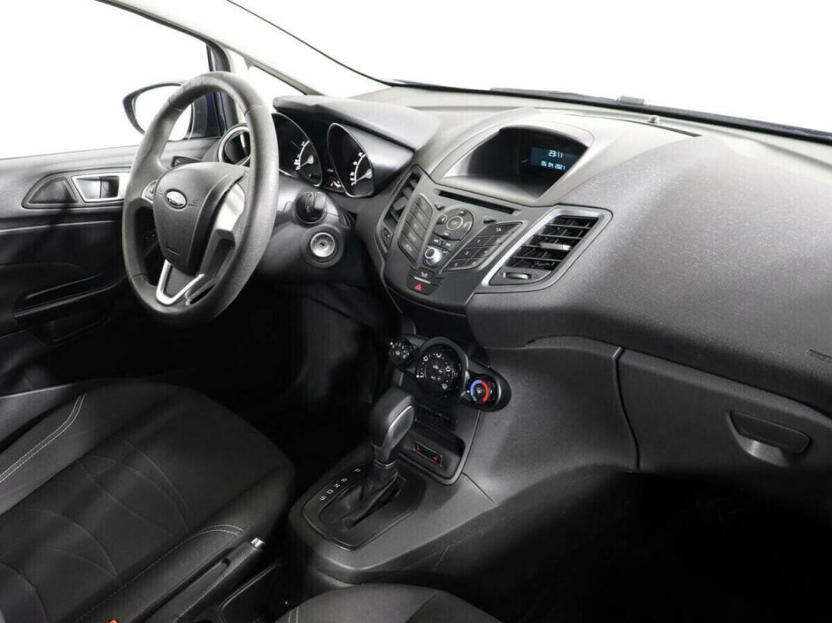 Ford Fiesta 1.6 РКПП, 2016, 88 000 км фото 6