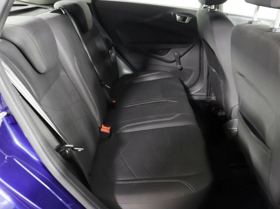 Ford Fiesta 1.6 РКПП, 2016, 88 000 км фото 7