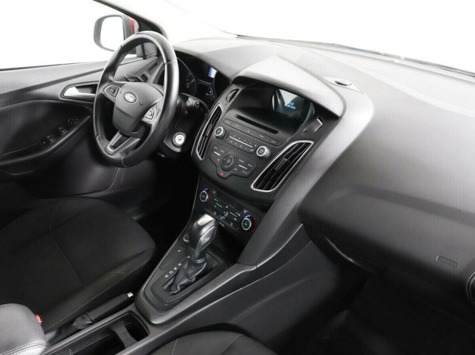 Ford Focus 1.6 РКПП, 2018, 71 000 км фото 7