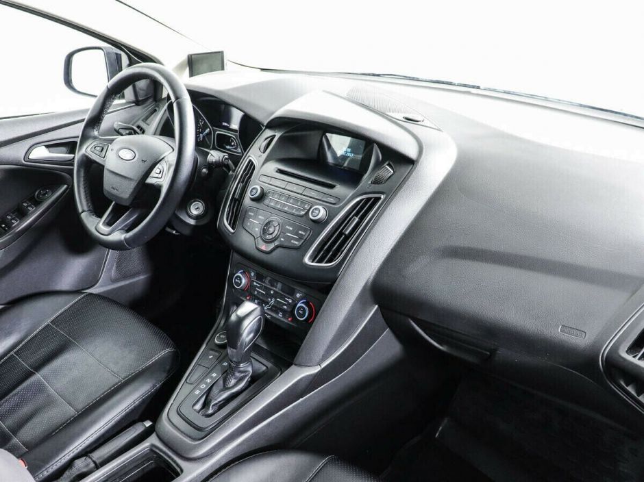 Ford Focus 1.6 РКПП, 2018, 71 000 км фото 11