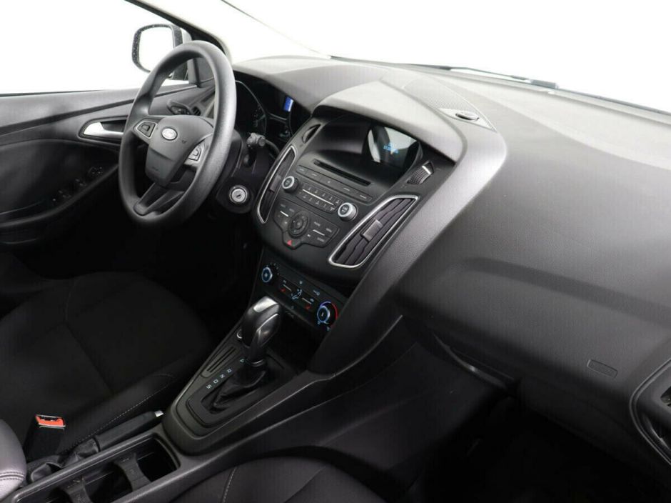 Ford Focus 1.6 РКПП, 2016, 97 000 км фото 9