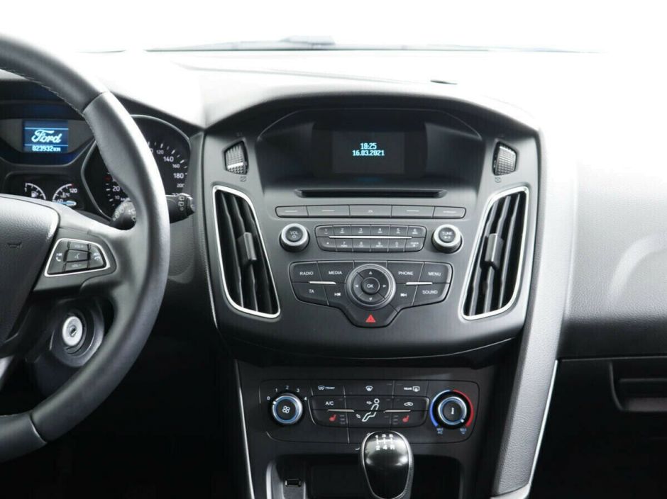 Ford Focus 1.6 МКПП, 2016, 88 000 км фото 5