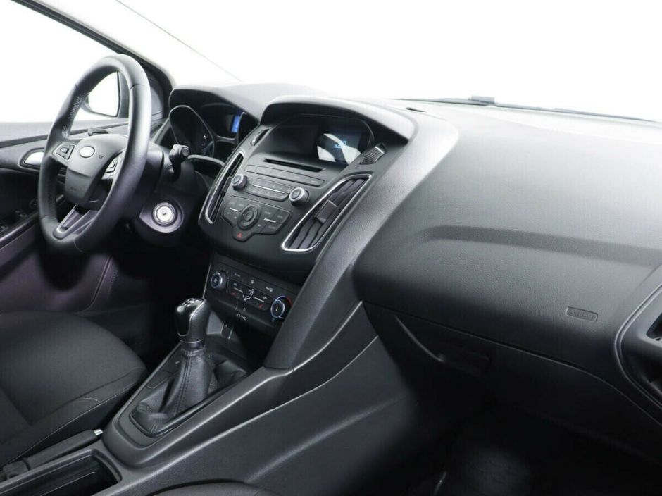 Ford Focus 1.6 МКПП, 2016, 88 000 км фото 8