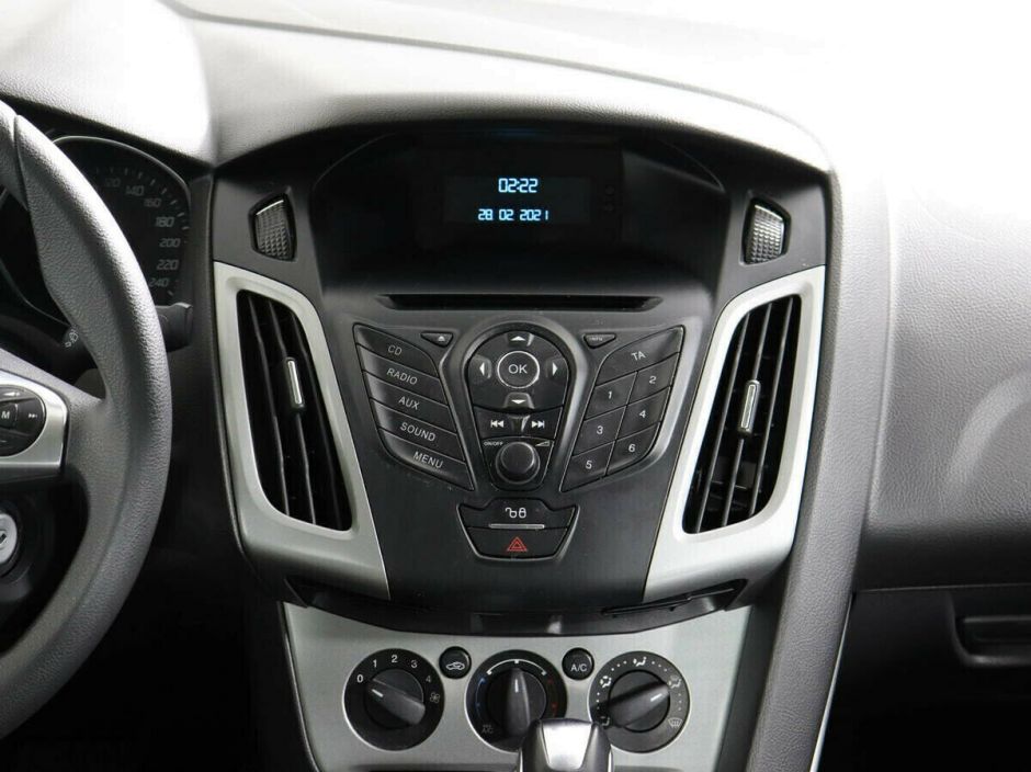 Ford Focus 1.6 РКПП, 2012, 145 000 км фото 7