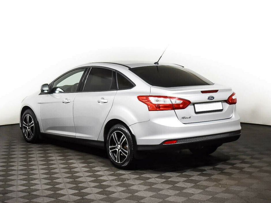 Ford Focus 1.6 МКПП, 2014, 114 000 км фото 4