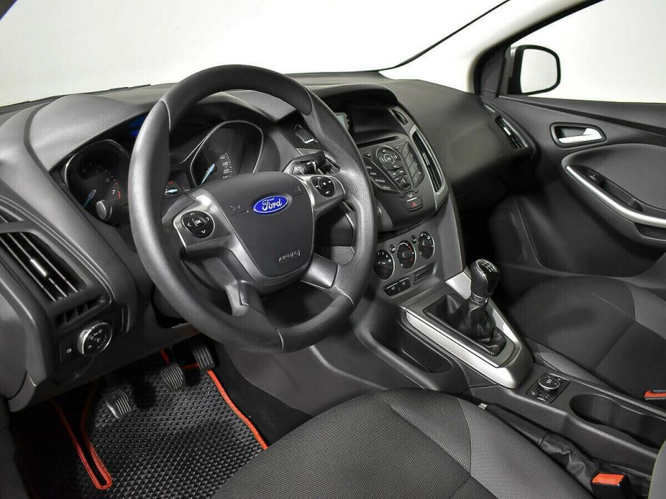 Ford Focus 1.6 МКПП, 2014, 114 000 км фото 5