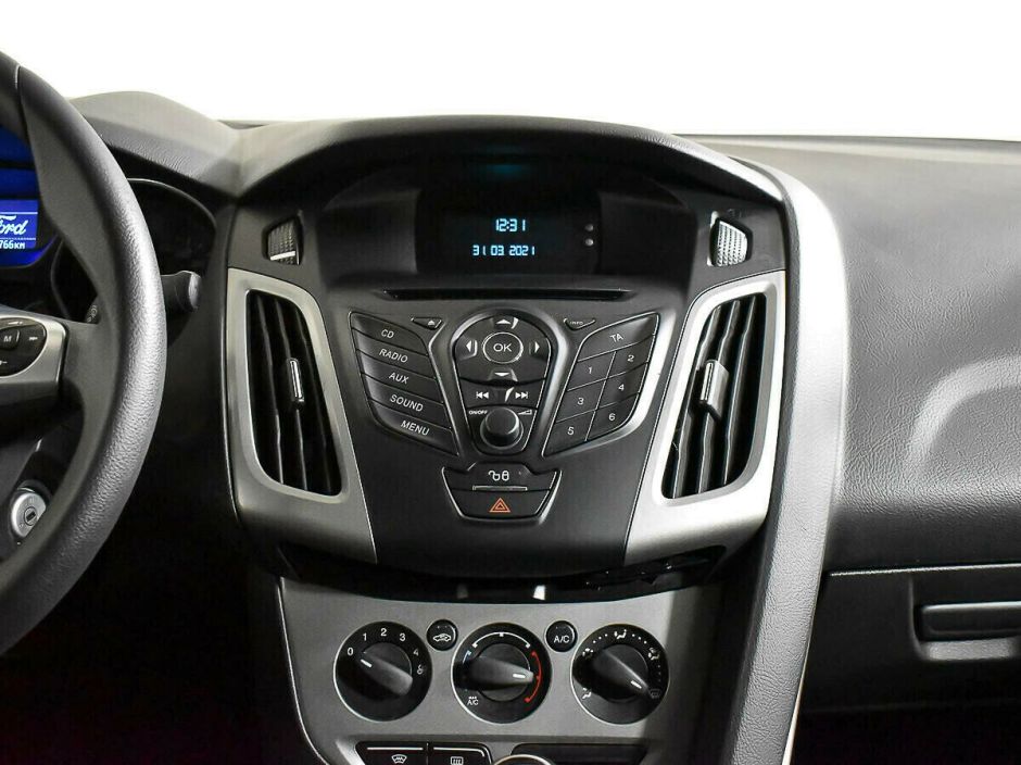 Ford Focus 1.6 МКПП, 2014, 114 000 км фото 6