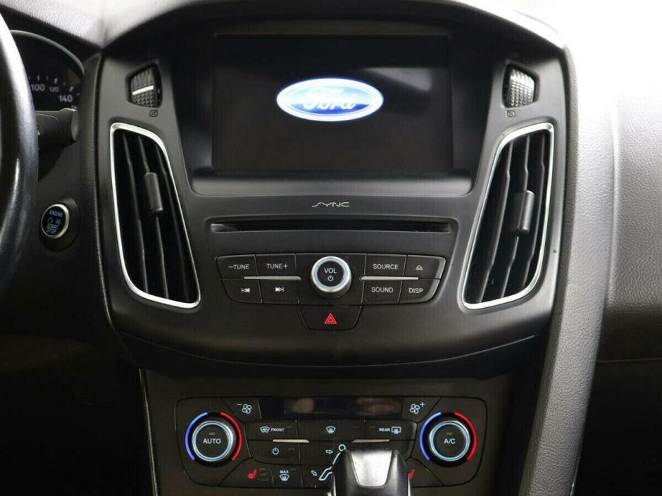 Ford Focus 1.6 РКПП, 2016, 88 000 км фото 9