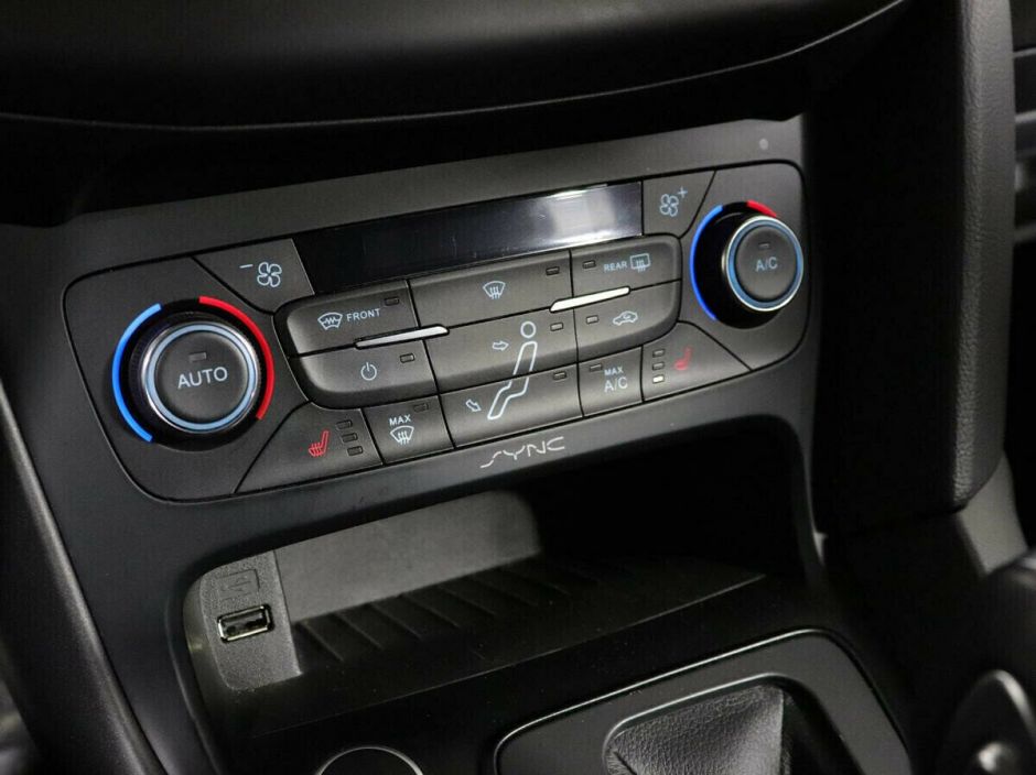 Ford Focus 1.6 РКПП, 2017, 74 000 км фото 7